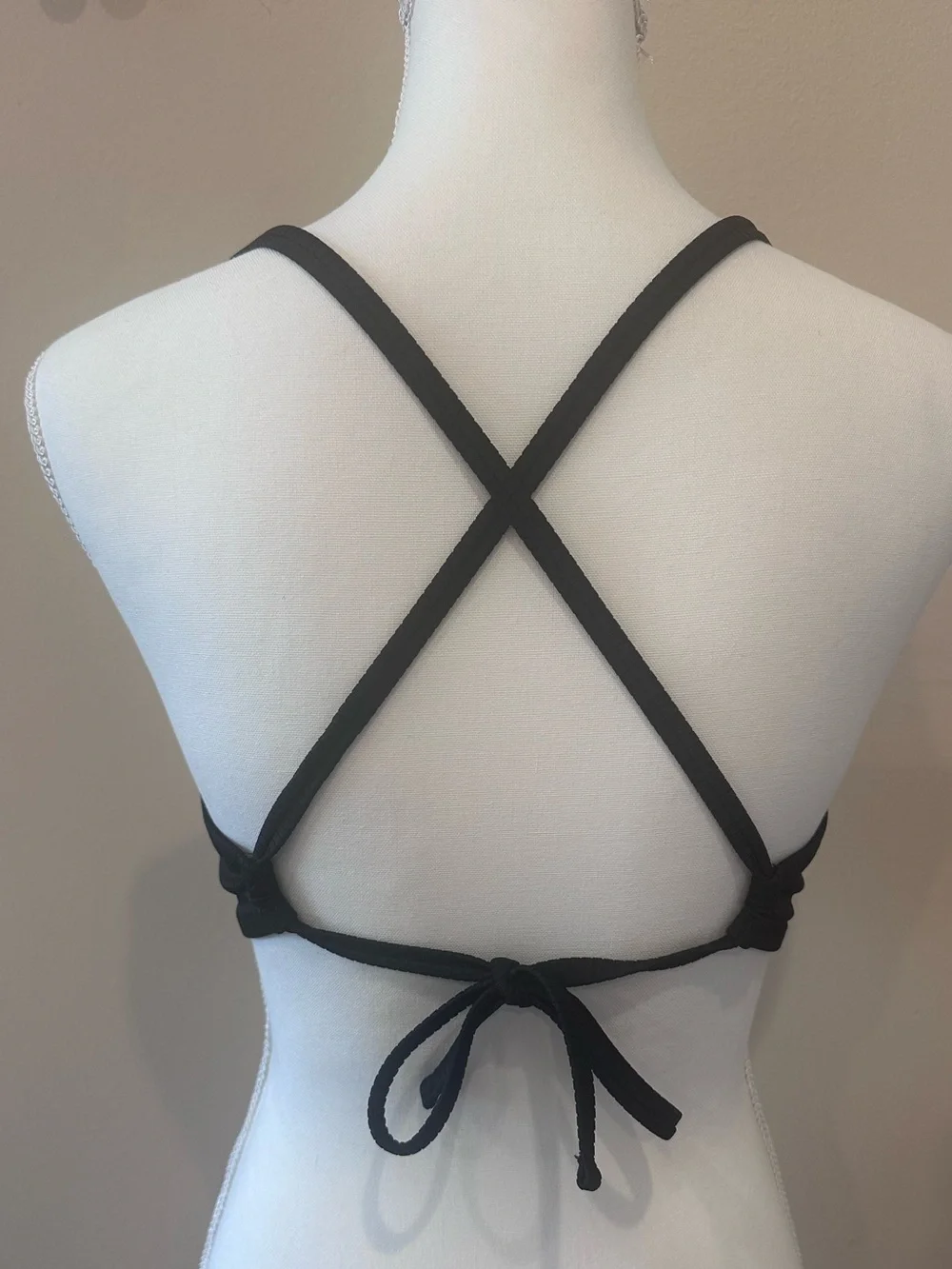 Shade & Shore Black Ribbed Longline Bikini Top V Wire Crisscross Back 34D